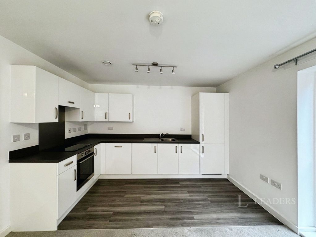 Property photo 2 of 14 Pbox-Img.Jpg