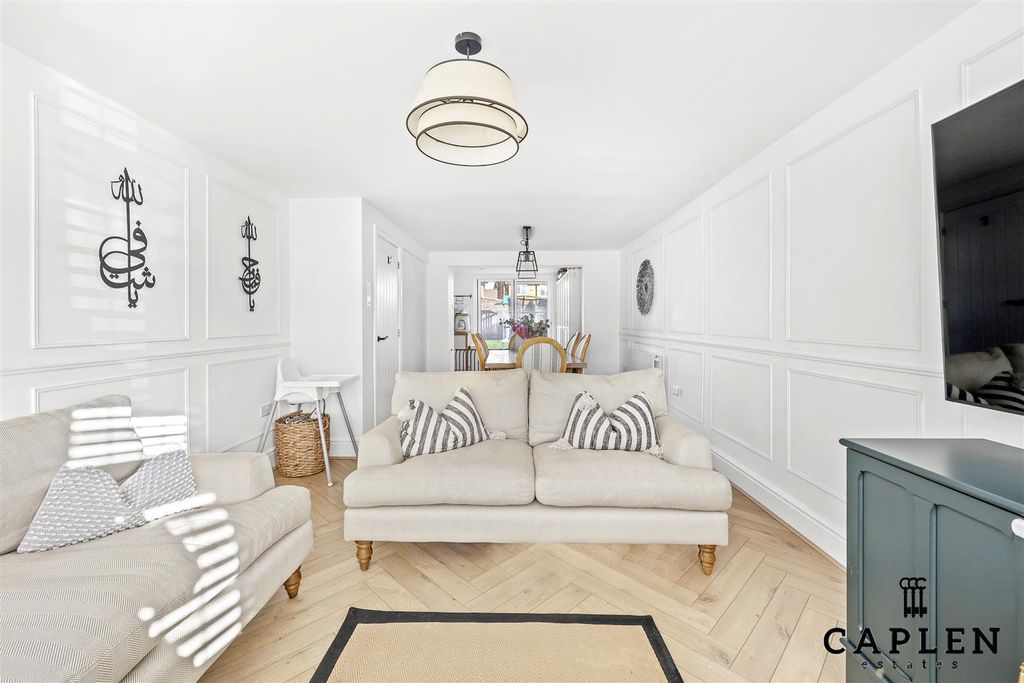 Property photo 3 of 24 4D4A6131.Jpg