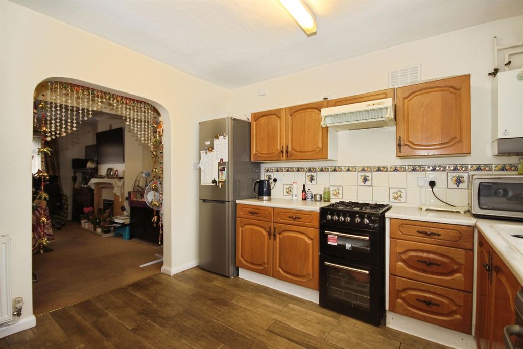 Property photo 3 of 13