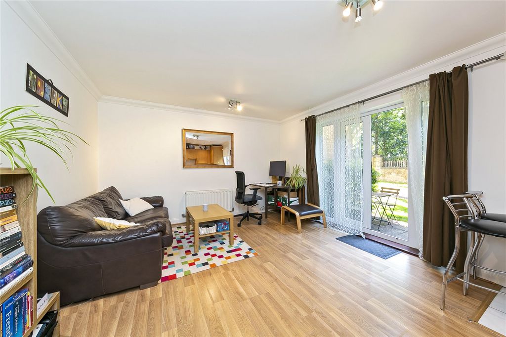 Property photo 2 of 8 Picture No. 05