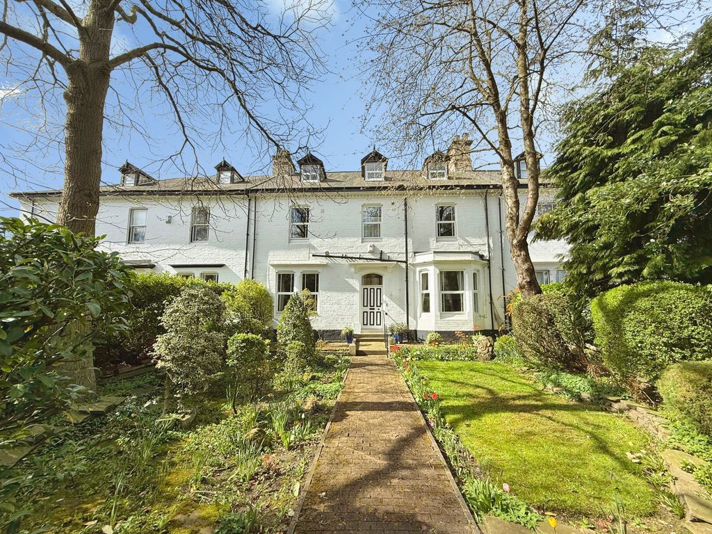 Property photo 1 of 28 Photo 34