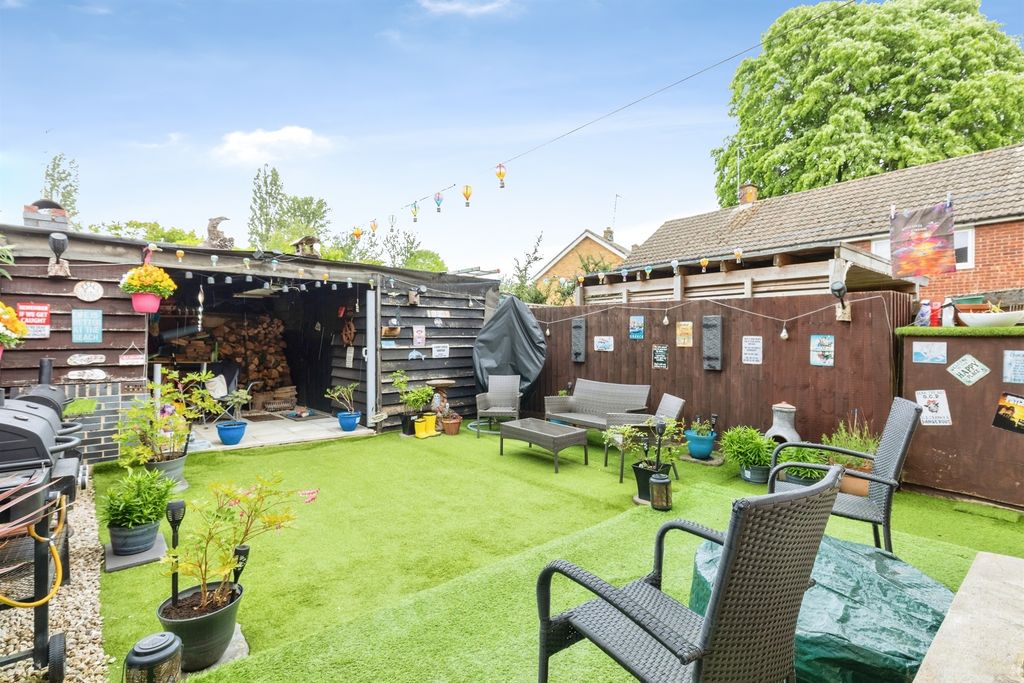Property photo 2 of 17