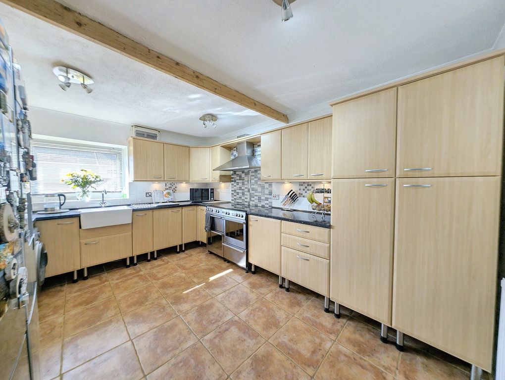 Property photo 2 of 44