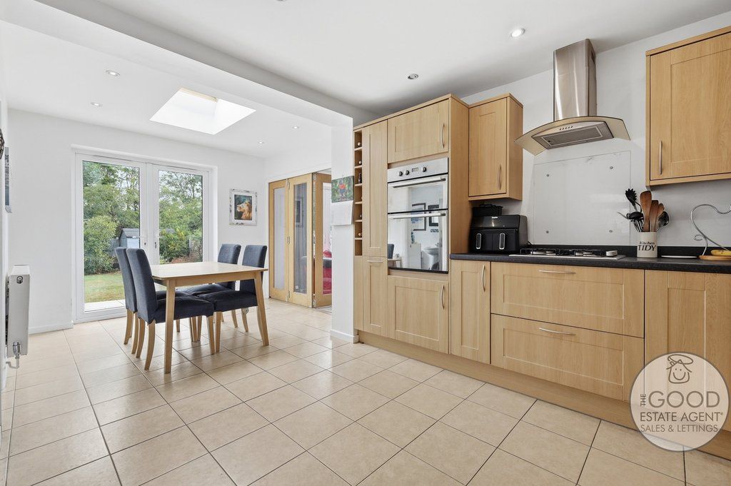 Property photo 3 of 19