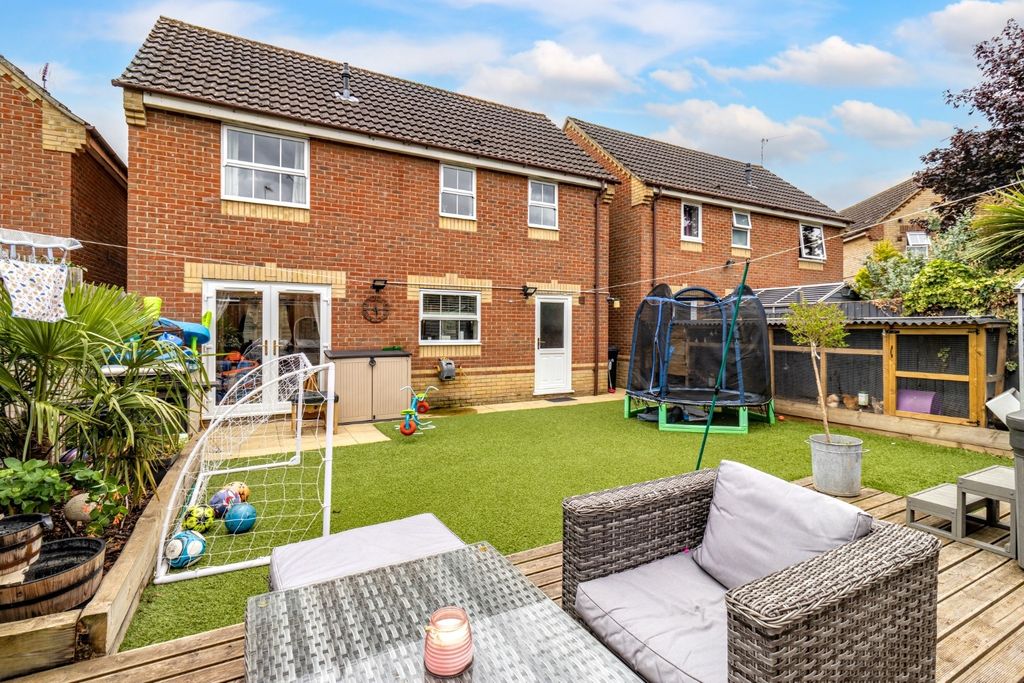 Property photo 1 of 38 4327471