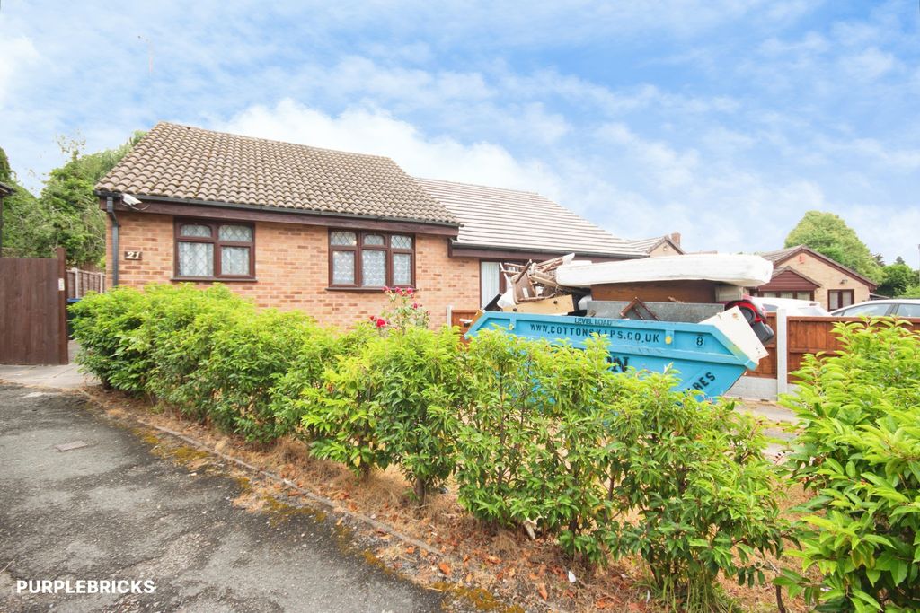 Property photo 2 of 20