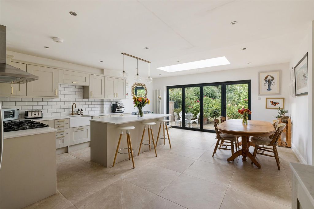 Property photo 3 of 73 0R7A2115.Jpg*
