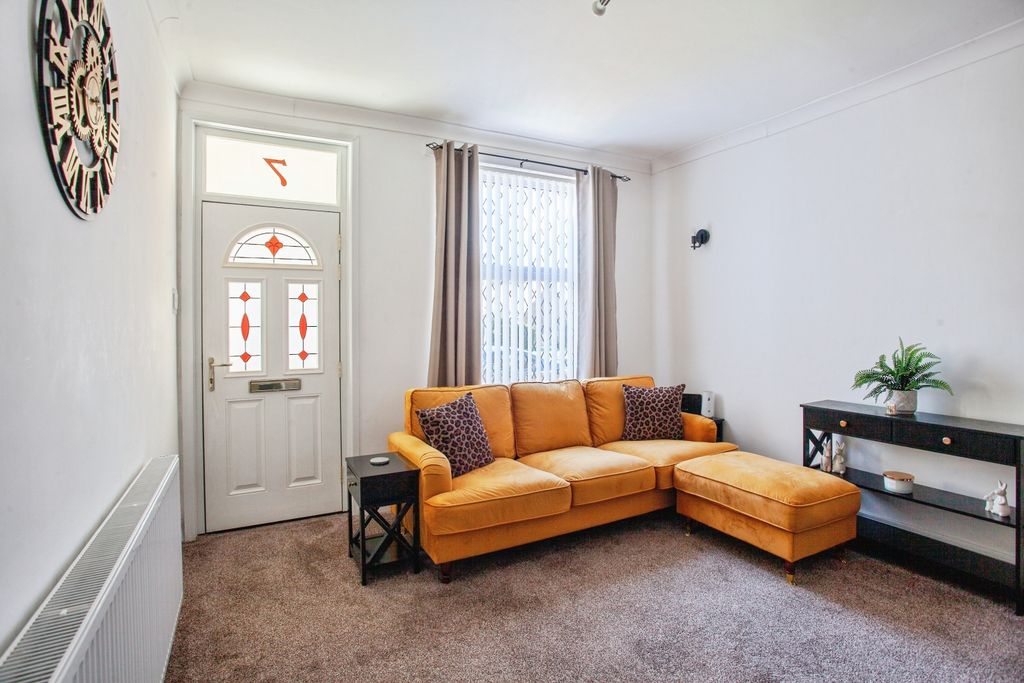 Property photo 3 of 21 Img_2349
