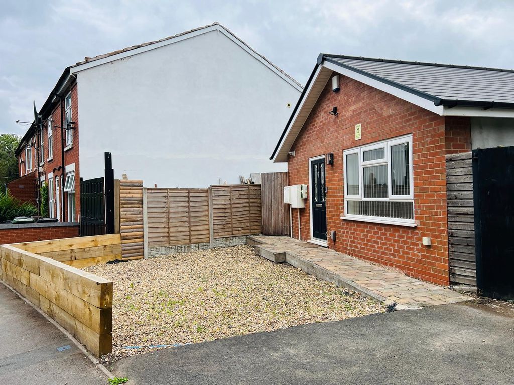 Property photo 2 of 13