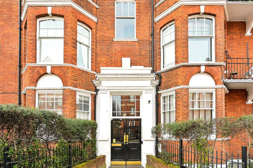 Property photo 2 of 12 Exterior