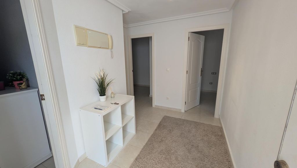 Property photo 3 of 44