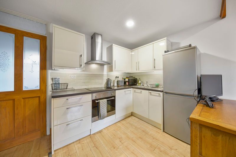 Property photo 3 of 16 Kitchen