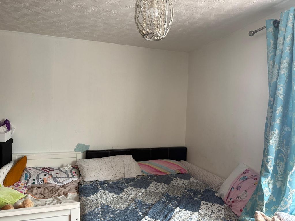 Property photo 2 of 4