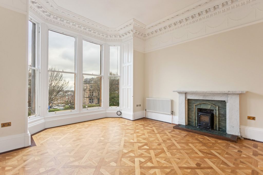 Property photo 2 of 30