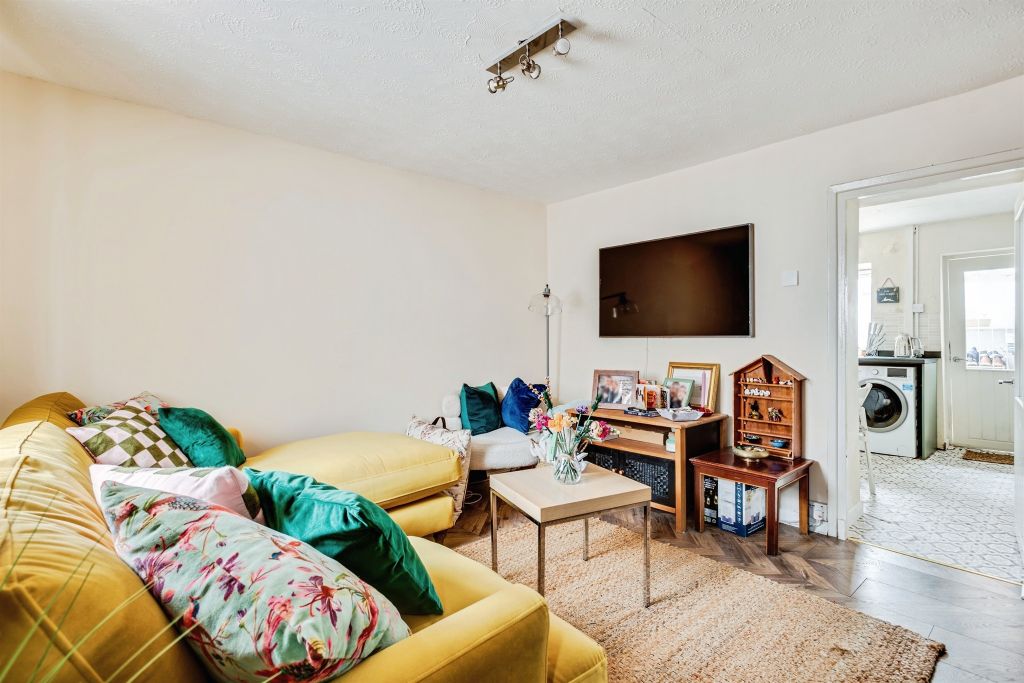 Property photo 3 of 17