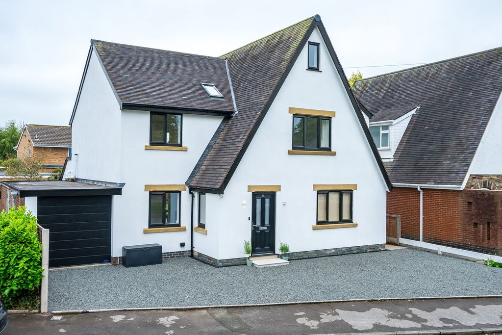 Property photo 2 of 38