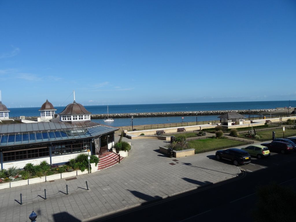 Property photo 2 of 7 Photo 2