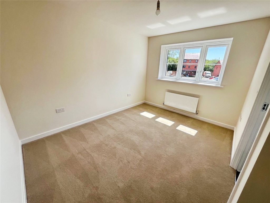 Property photo 3 of 13 Bedroom 1