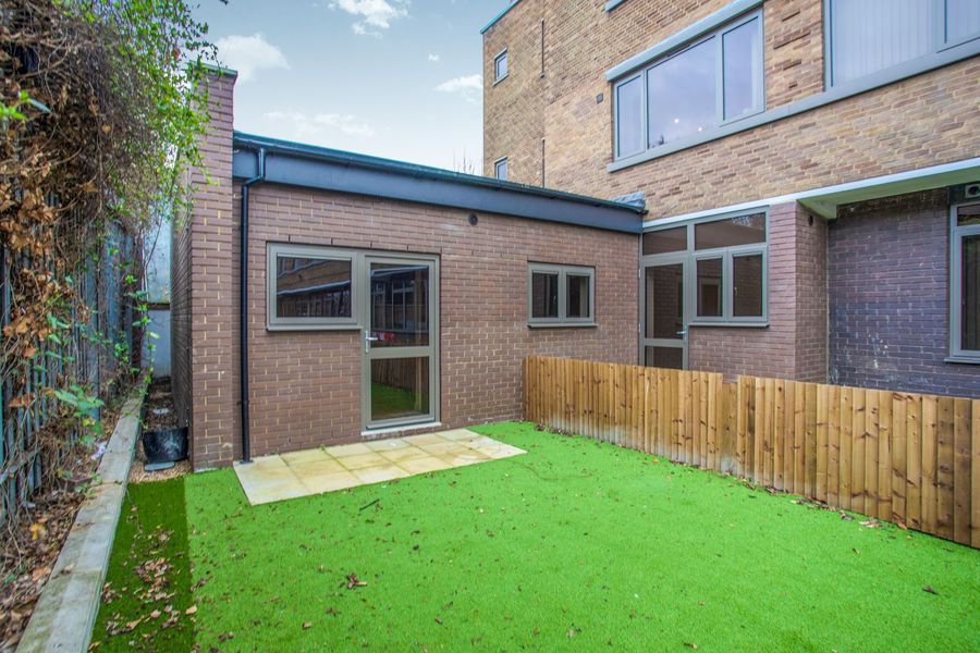 Property photo 1 of 9 9B0653B5-B576-488A-9