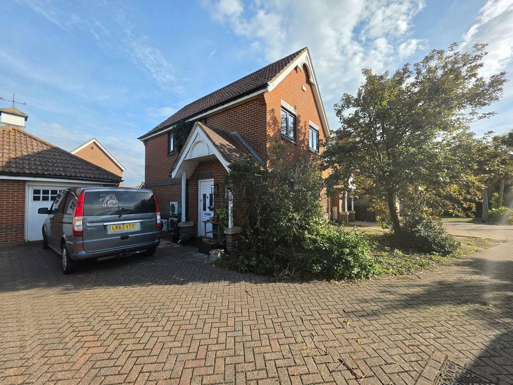 Property photo 1 of 2