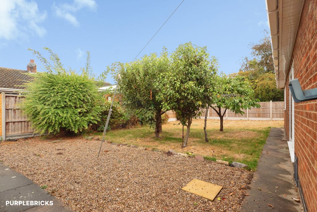 Property photo 2 of 24