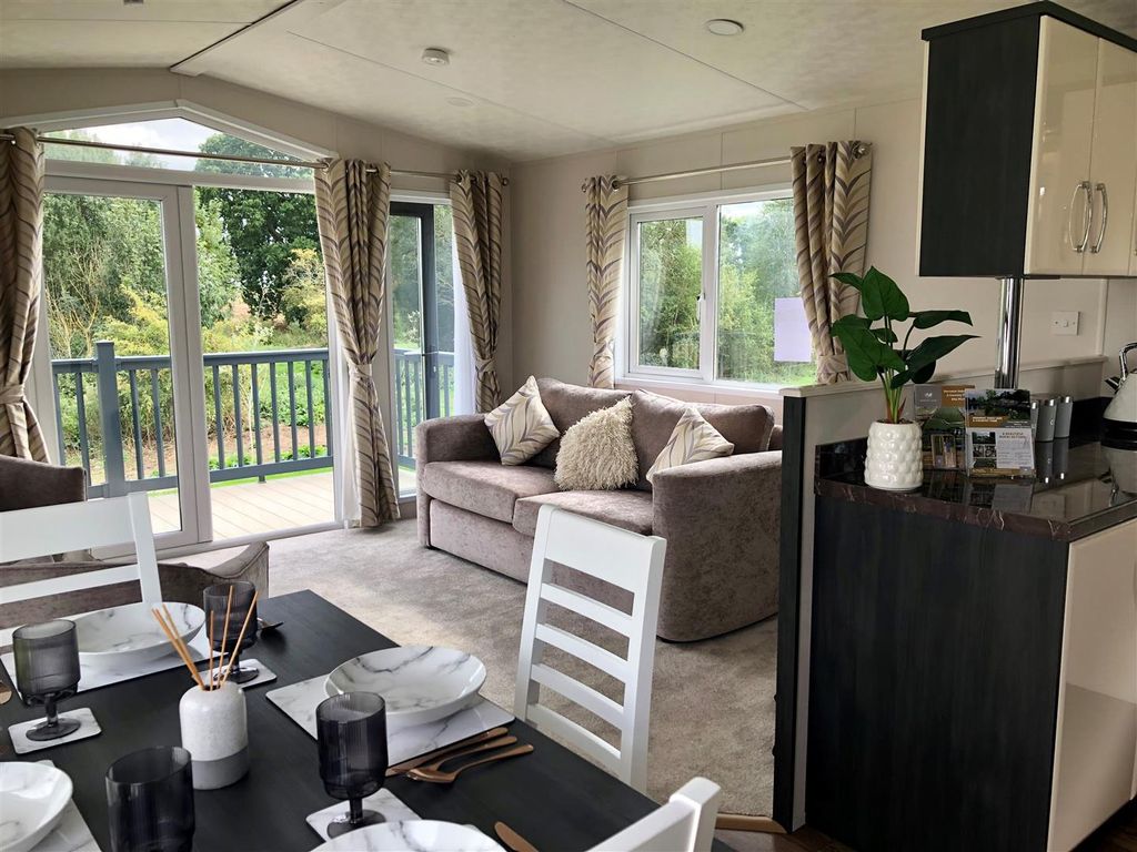 Property photo 2 of 15 Heron 9 (002).Jpg