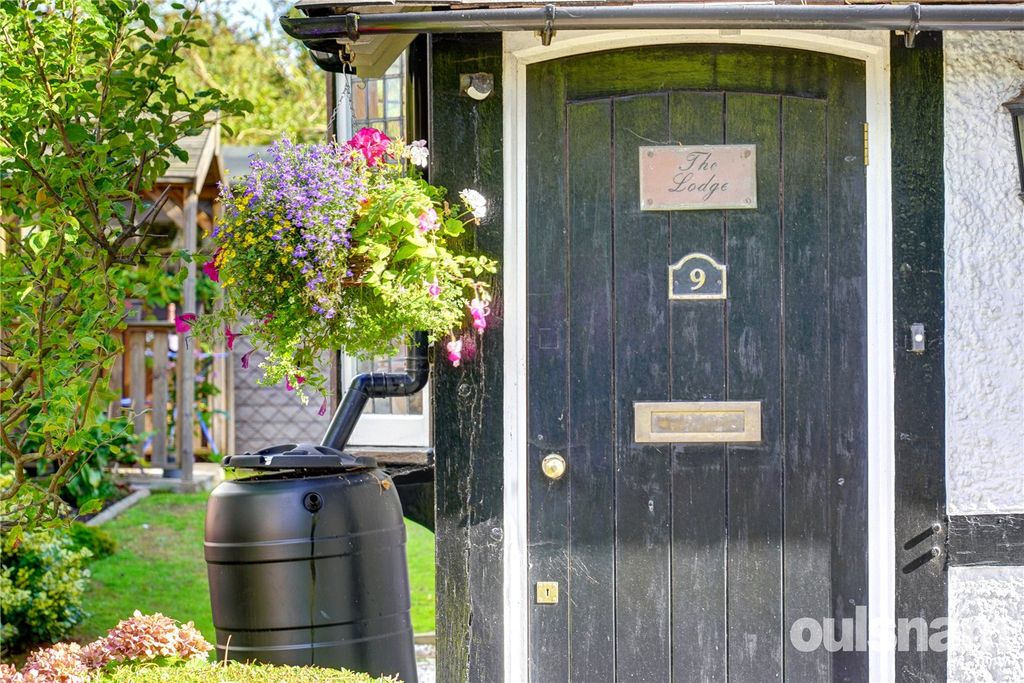 Property photo 3 of 30 Picture No. 24