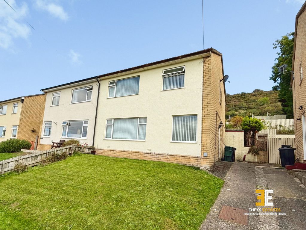 Property photo 1 of 33
