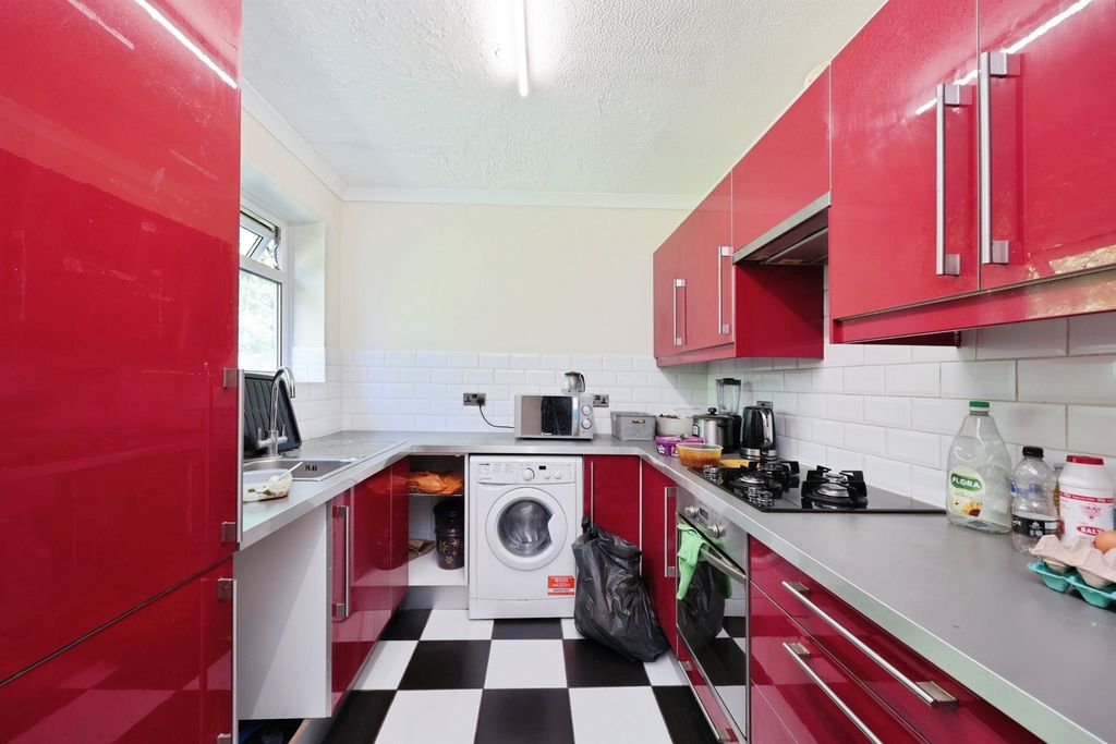 Property photo 2 of 14