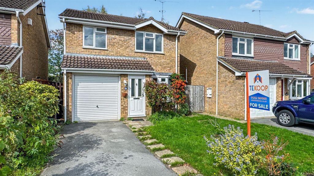 Property photo 1 of 10 Front