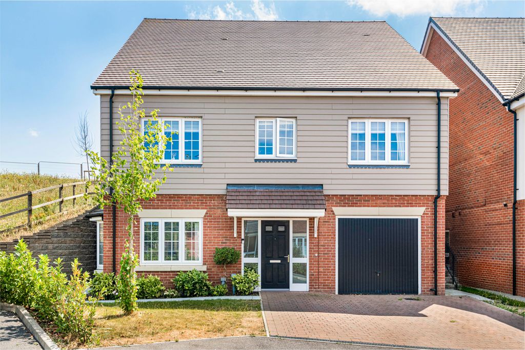 Property photo 1 of 39 67_87161