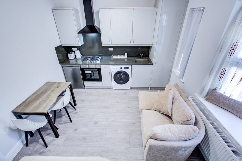 Property photo 3 of 9