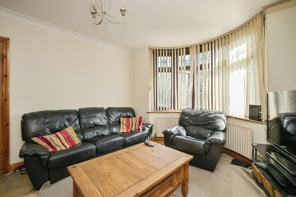 Property photo 3 of 19