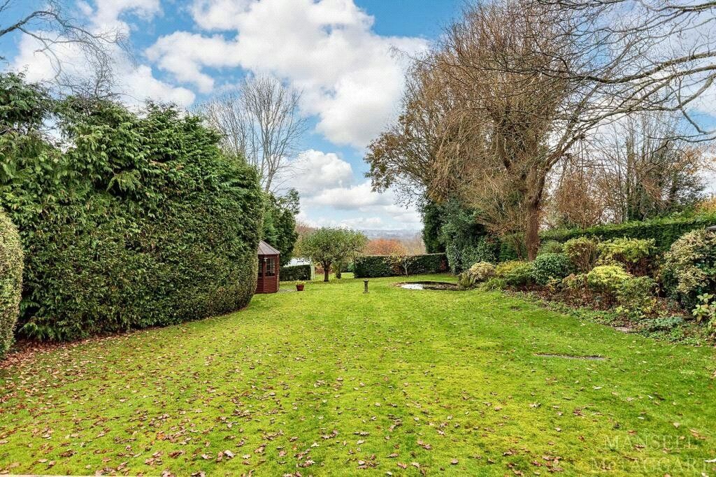 Property photo 3 of 27 Garden