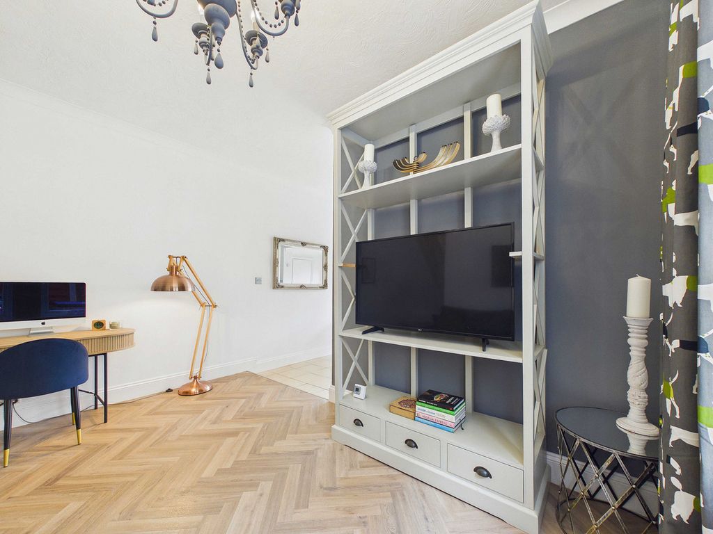 Property photo 3 of 29