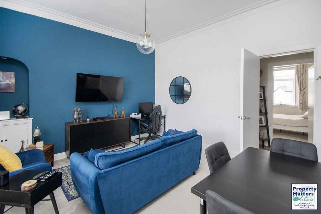 Property photo 3 of 18 Gallery
