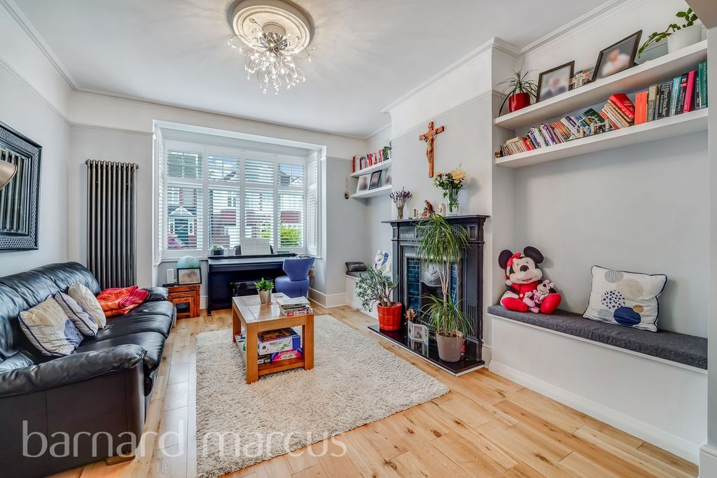 Property photo 1 of 8 Reception Room