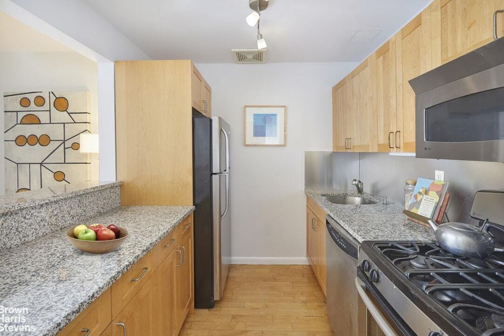 Property photo 3 of 13 <Alttext/>