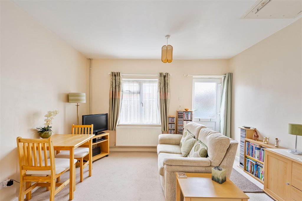 Property photo 2 of 12 Living Room