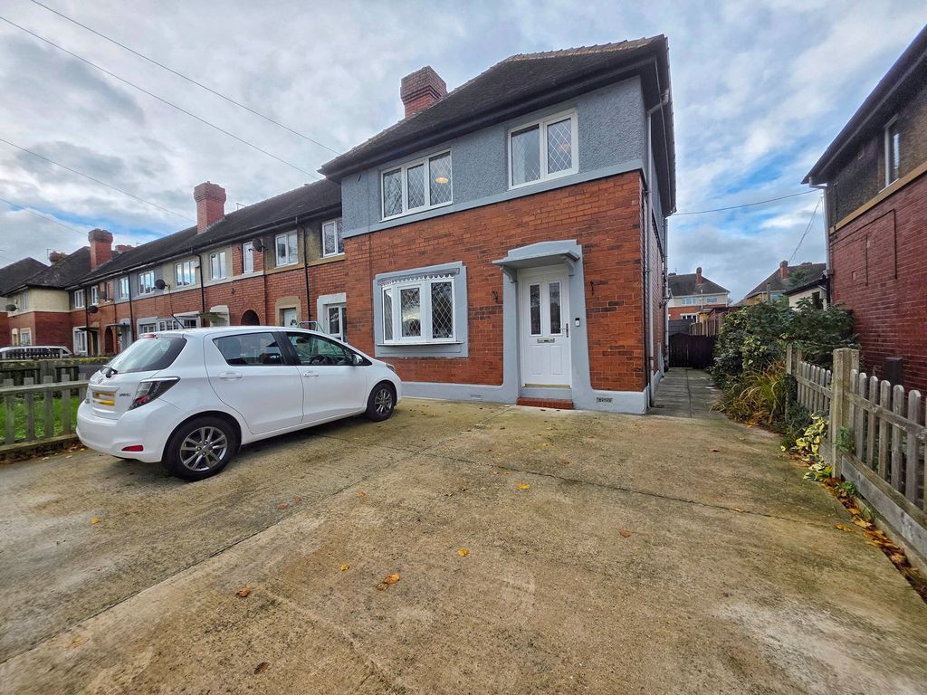 Property photo 2 of 16