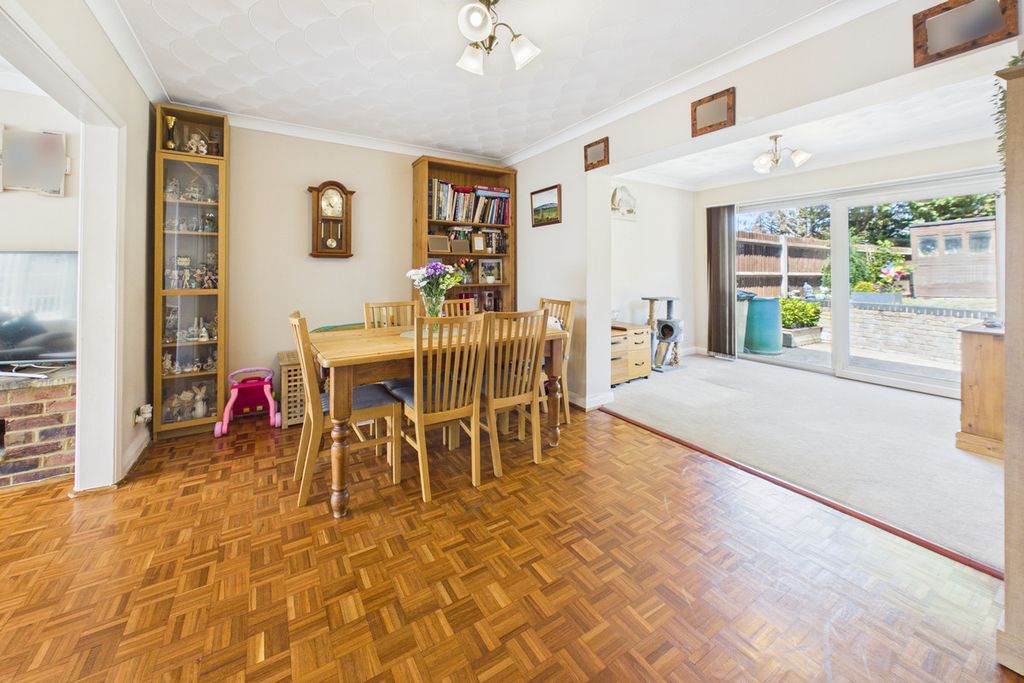 Property photo 3 of 22