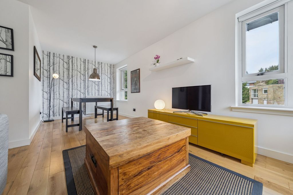 Property photo 3 of 26