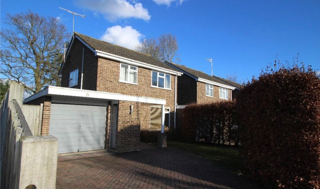 Property photo 1 of 14 General View 