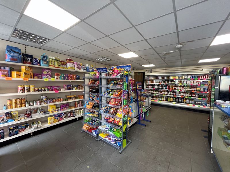 Property photo 3 of 8 Photo 6