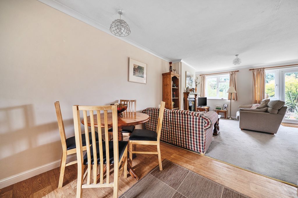 Property photo 2 of 20