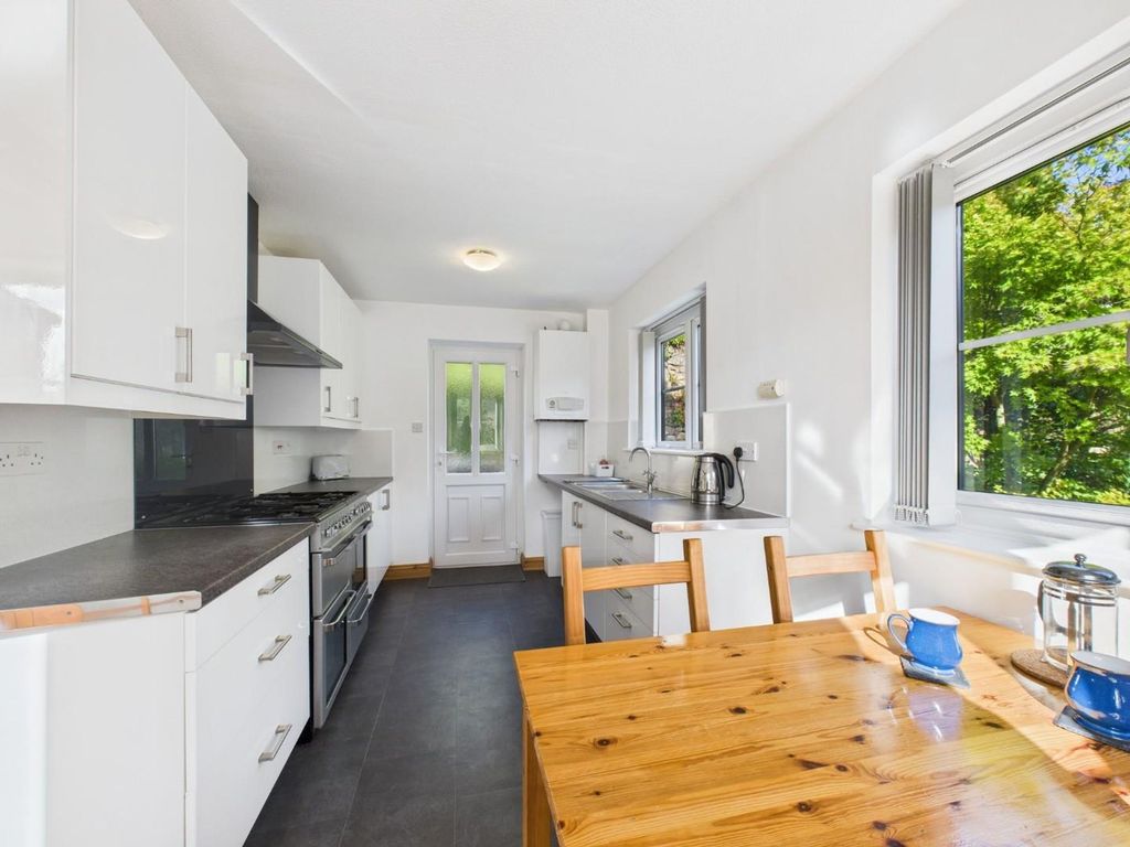 Property photo 3 of 14 Cam05513G0-Pr0039-Still004.Jpg