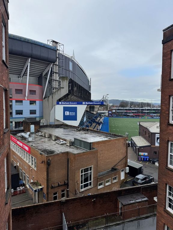 Property photo 2 of 11