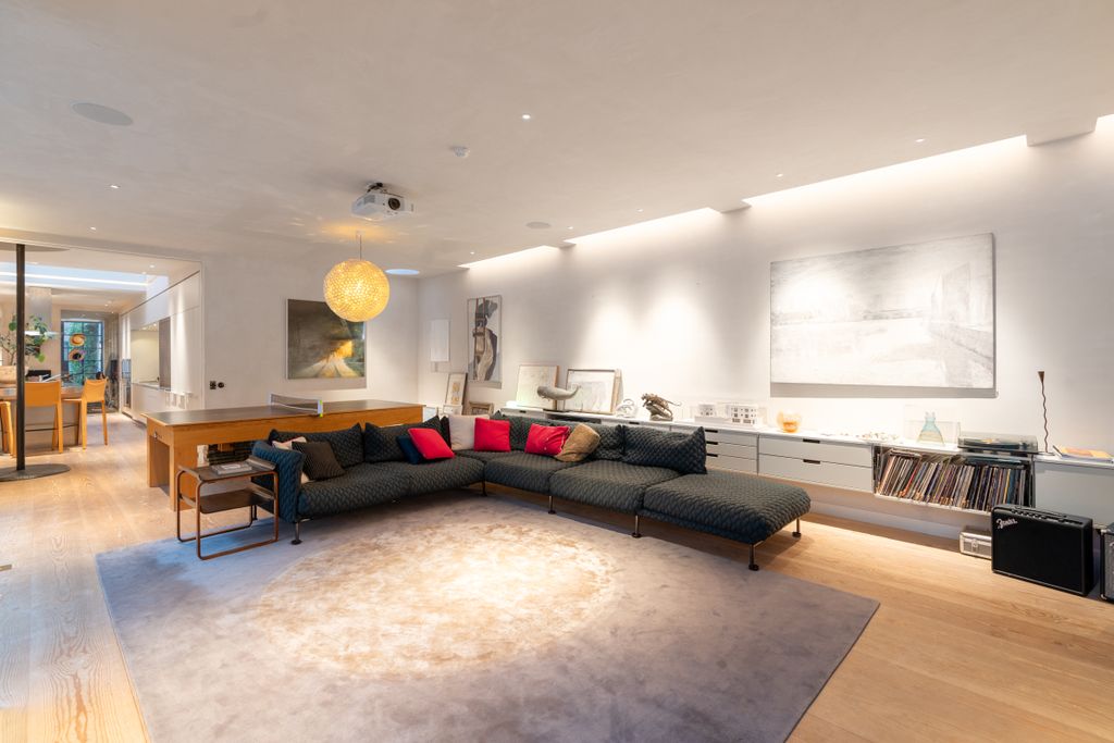 Property photo 3 of 14