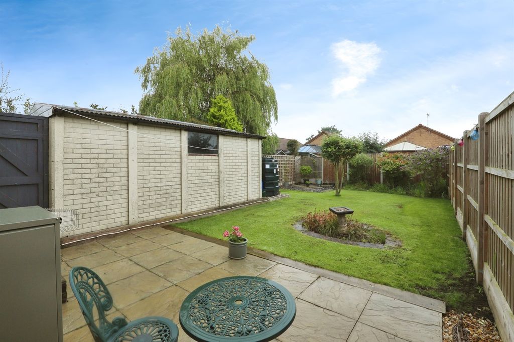 Property photo 2 of 12