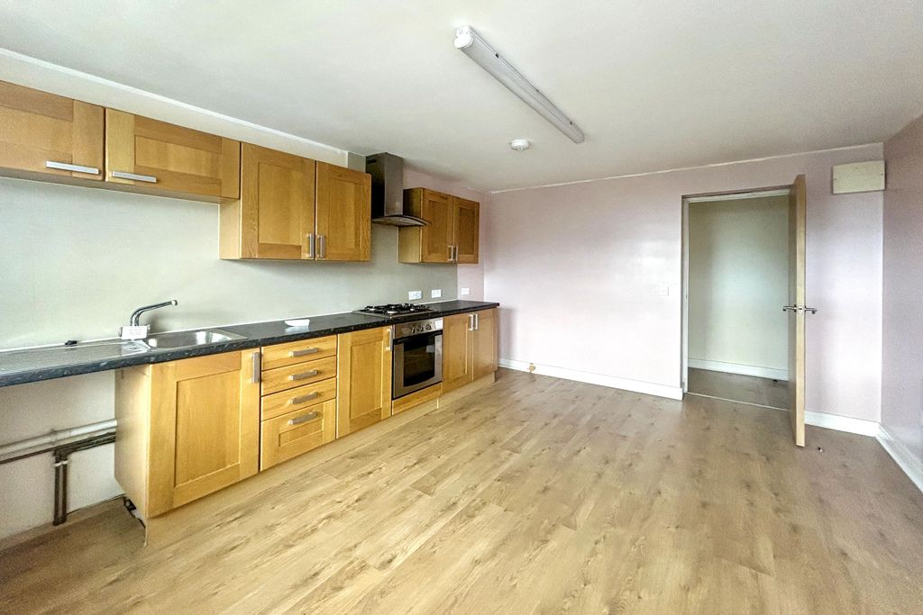Property photo 2 of 9 Flat 12, 22 Montpellier Crescent, Wallasey, CH45 9Ab